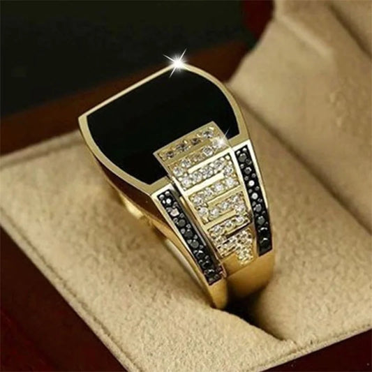 Bague Homme Dorée Pierre Noire – Style Classique & Tendance
