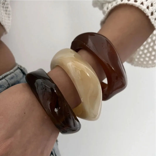 Bracelet Manchette Résine Vintage – Style Punk Géométrique