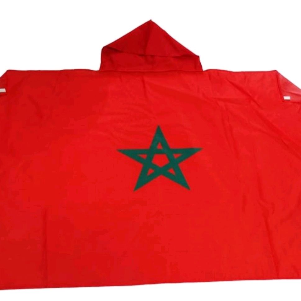 Drapeau Maroc 150x90 cm - Cape Drapeau Marocain 100% Polyester Avec Manches Intégrées - Body Flag 80g pour Rassemblements et Festivals